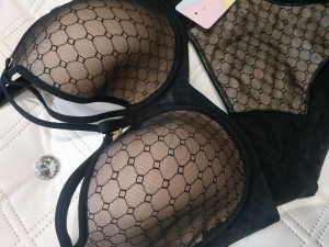 Biustonosz LEMAX Vera - spacer z paskami czarny / beż